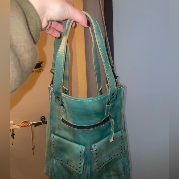 - Myra bags Crossbody laptop or book purse brand new - Picture 4 of 5